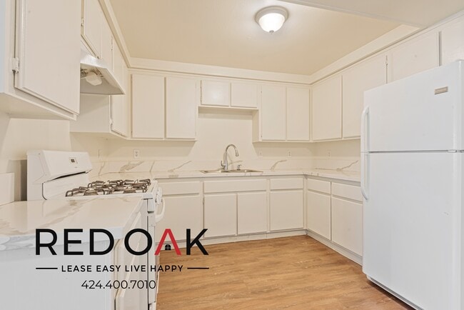 949 White Knoll Dr unit 104, Los Angeles, CA 90012 - photo 2