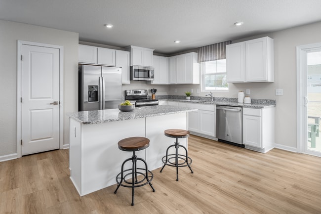 1107 Brightwood Dr, Greenfield, IN 46140 - photo 3