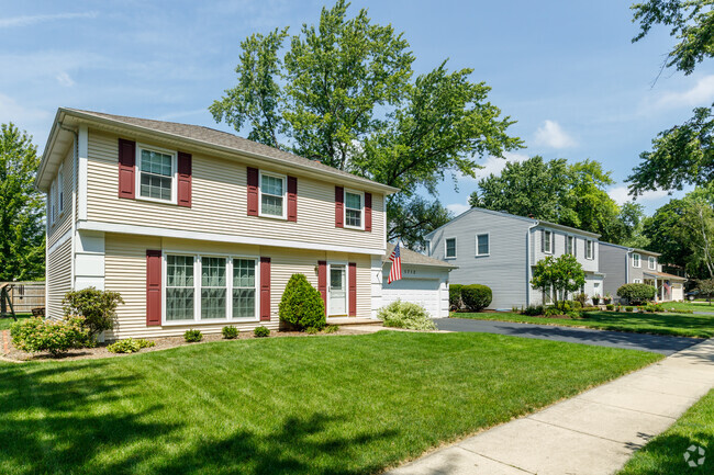 At North Danada you'll find a variety of home styles including Georgians and Modern Traditionals