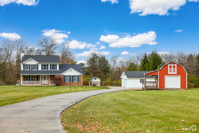 You home and your barn, you are set for life in Madison neighborhood.