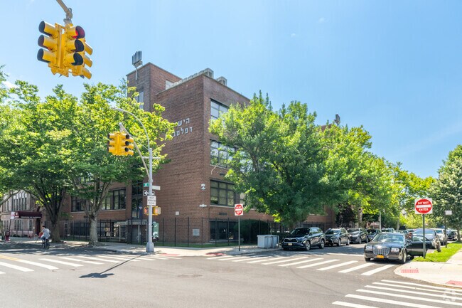 Educational opportunities abound at Yeshivah of Flatbush Elementary School.