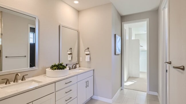 24604 E Kettle Ct, Aurora, CO 80016 - photo 7