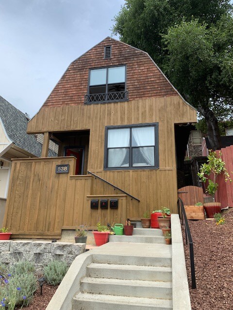 538 Virginia St unit C, Vallejo, CA 94590 - photo 1