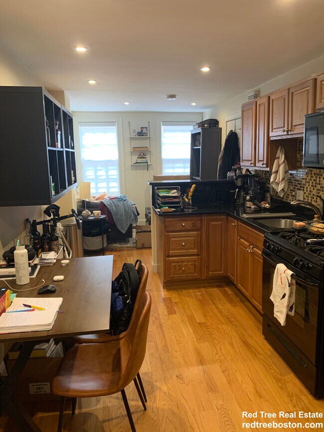 61 Joy St unit 1, Boston, MA 02114 - photo 3