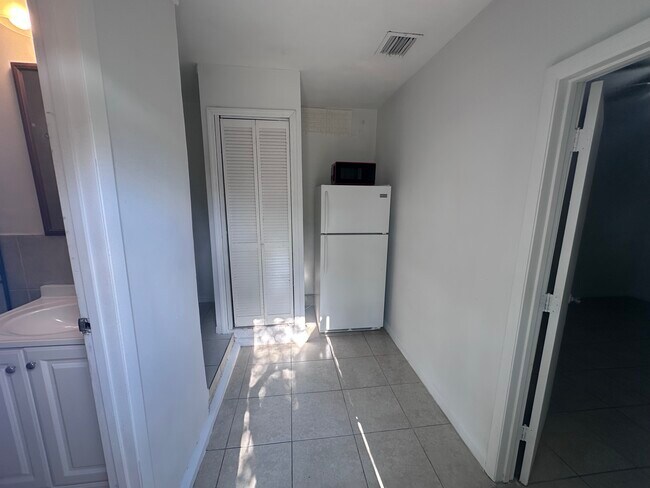 1111 NE 204th Terrace, Miami, FL 33179 - photo 4