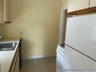 97 Strathmore Rd Unit 7, Boston, MA 02135