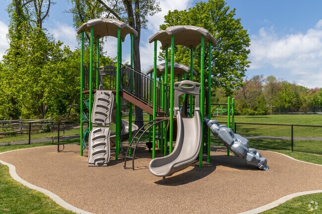 Ocean Road Park features soccer fields, tennis courts, and a playground.