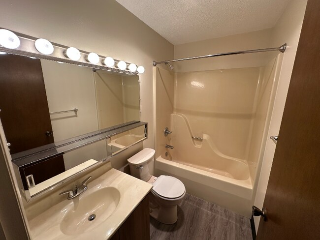 624 Cumberland Dr unit 630, Celina, OH 45822 - photo 4