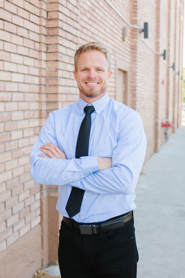 Agent Photo