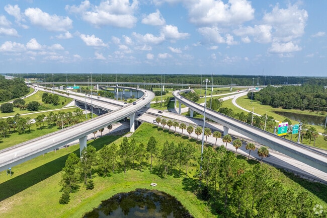 I295 provides convenient commutes from Sunbeam.