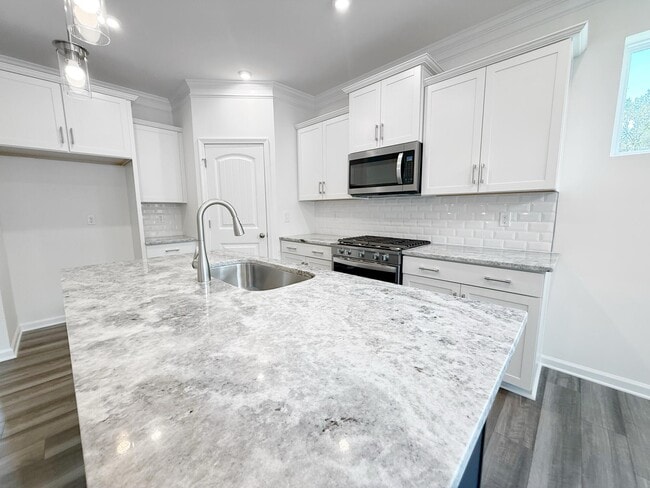 6401 Lila Crest Ln, Chesterfield, VA 23112 - photo 4