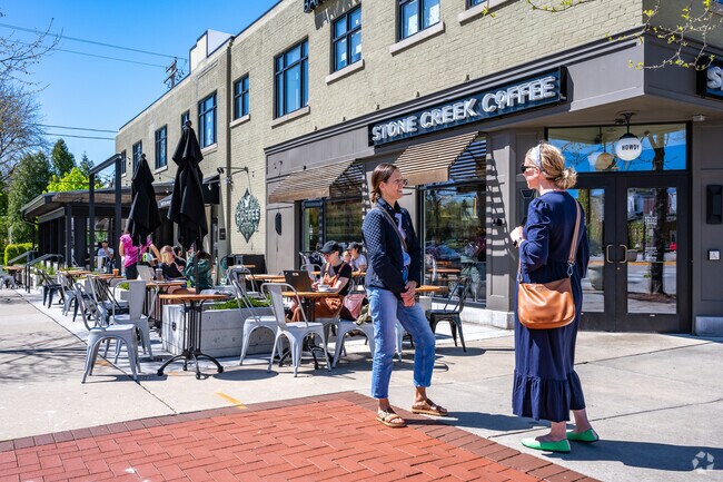 Stone Creek Coffee near Green Tree serves fresh brews for busy mornings.