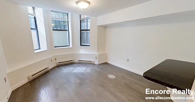 109 Queensberry St unit D, Boston, MA 02215 - photo 3