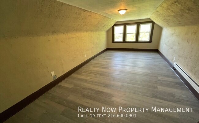 1637 Coventry Rd unit 1637Coventry3rd, Cleveland, OH 44118 - photo 6