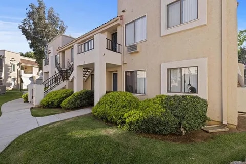 8476 New Salem St unit 76, San Diego, CA 92126 - photo 2