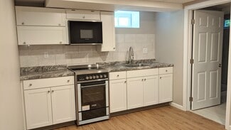 17 Columbus Rd, Woburn, MA 01801