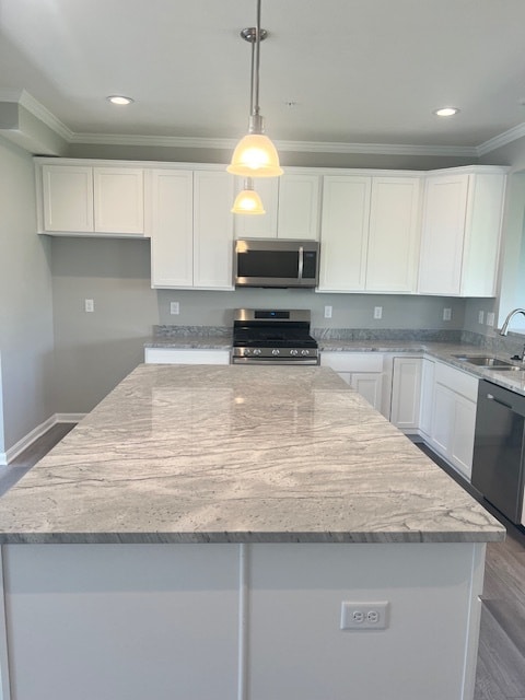 181 Lockheed Dr, Coraopolis, PA 15108 - photo 2