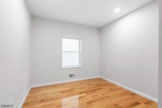 22 Speedway Ave, Newark, NJ 07106