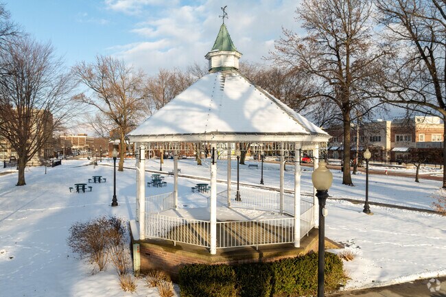 Painesville Ohio residents enjoy events and activities at the gazebo in Veteran's Memorial Park in Painesville, Ohio.