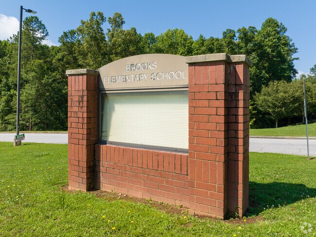 Brooks Elementary School has an overall Niche score of A-.