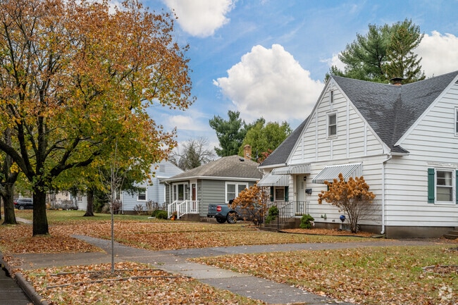 Putnam Heights has a variety of affordable single-family home styles.