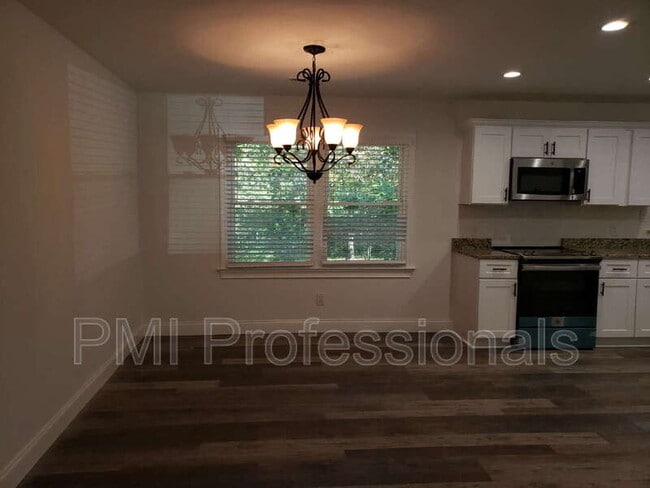 3653 Cedar St, Murfreesboro, TN 37127 - photo 3