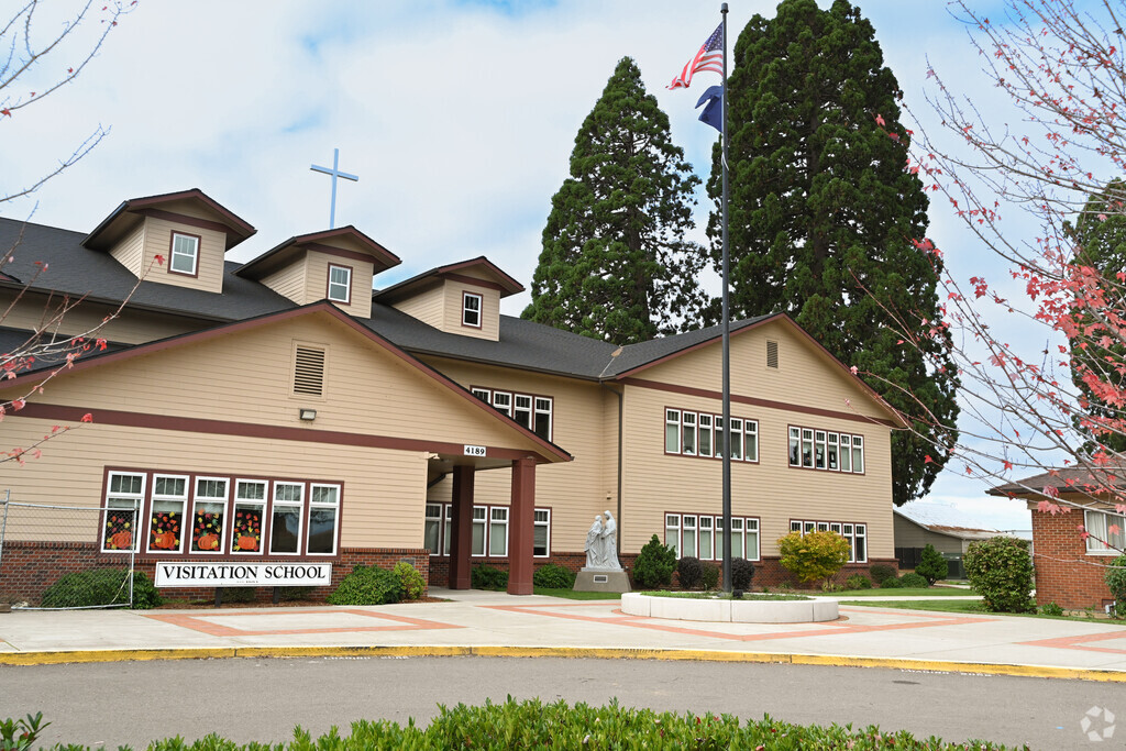 Visitation School provides education in the neighborhood of 
Outlying Washington County.