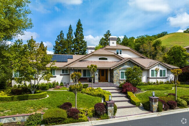 The Upscale Atmosphere and Beautiful Surroundings Make Sycamore Valley a Highly Desirable Neighborhood in the Danville Area.