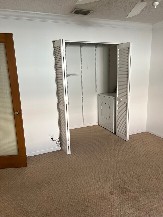 119 Lakeview Ave unit 2, Lantana, FL 33462 - photo 7