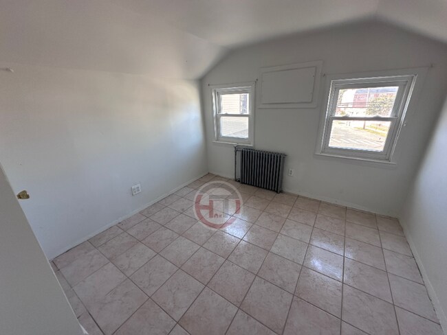 1446 Gillespie Ave unit 1, Bronx, NY 10461 - photo 6