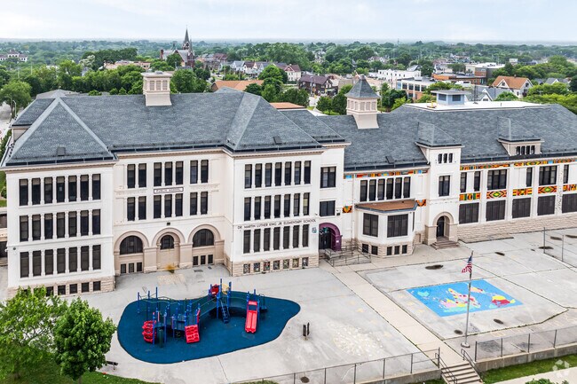 Dr. Martin Luther King School is an excellent public school option in Harambee.