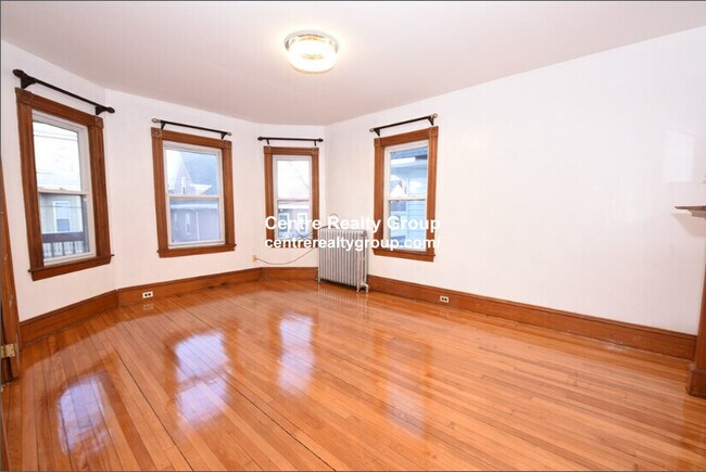 7 Gayland St unit 2, Dorchester, MA 02125 - photo 4
