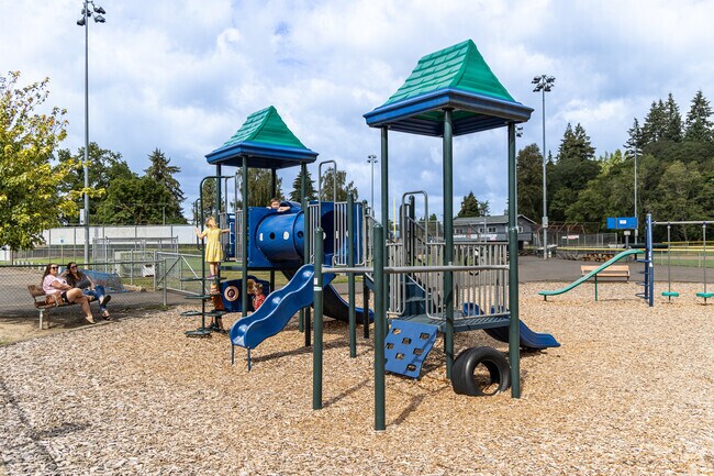 John Null park offers playgrounds in Northlake-Corman.