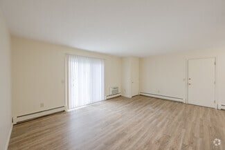 3040-3048 Pawtucket Ave, Riverside, RI 02915
