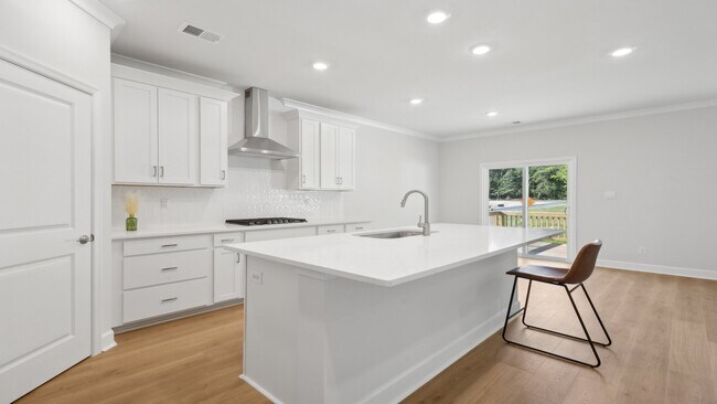 66 Whispering Oaks Dr unit 36200654, Staunton, VA 24401 - photo 6