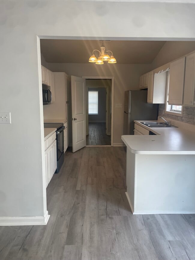 1811 Barberry Dr, Conway, SC 29526 - photo 4