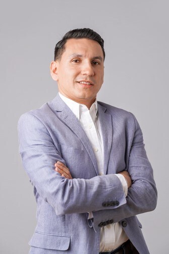 Agent Photo