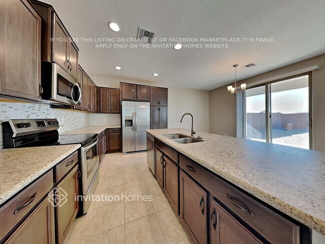 25658 N 144th Ln, Sun City West, AZ 85387 - photo 6