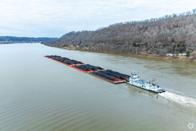 The median household income in Maysville is around $43K.