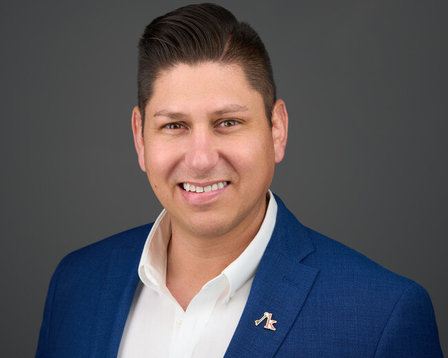 Agent Photo