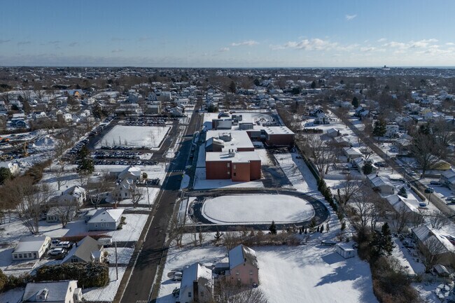 The Claiborne Pell Elementary School in Newport serves the city as its only elementary school.