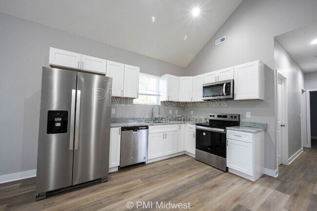 1843 N Dexter St, Indianapolis, IN 46202 - photo 6