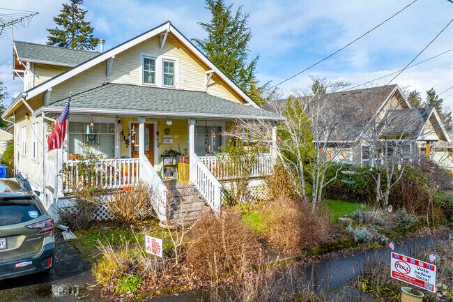 Some homes sit directly by the sidewalks making it easy to walk around the residential areas.