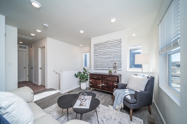 46510 Avery Ln, Bennett, CO 80102 - photo 4