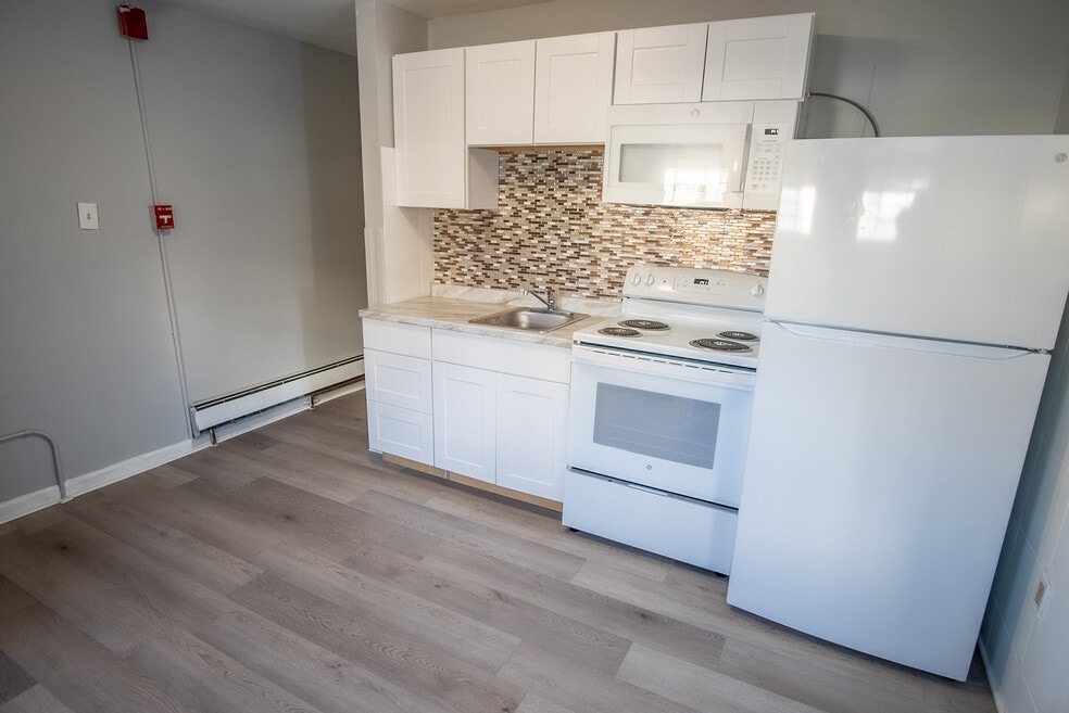 1616 Foulkrod St unit 3rd Fl - C2 - SRO, Philadelphia, PA 19124 - photo 1