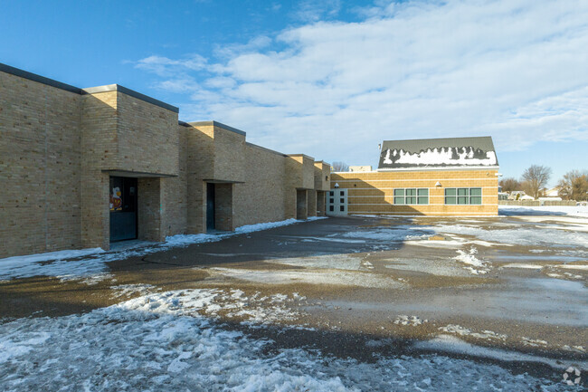 Havel Elementary School welcomes Sterling Heights students.