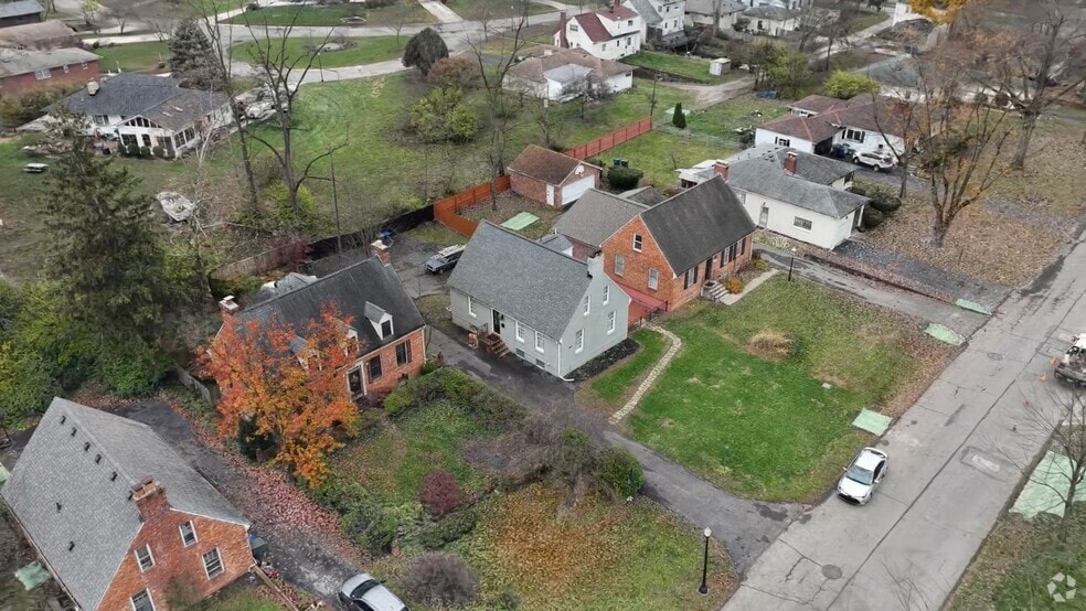 3137 Fair Ave, Columbus, OH 43209 - photo 2