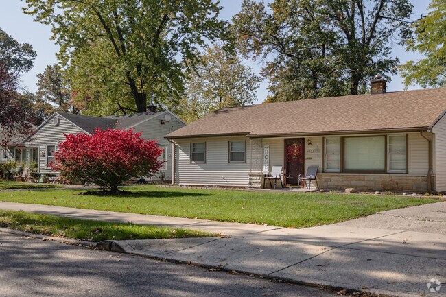 Homes have spacious yards to enjoy at Rudisill Plaza in Fort Wayne.