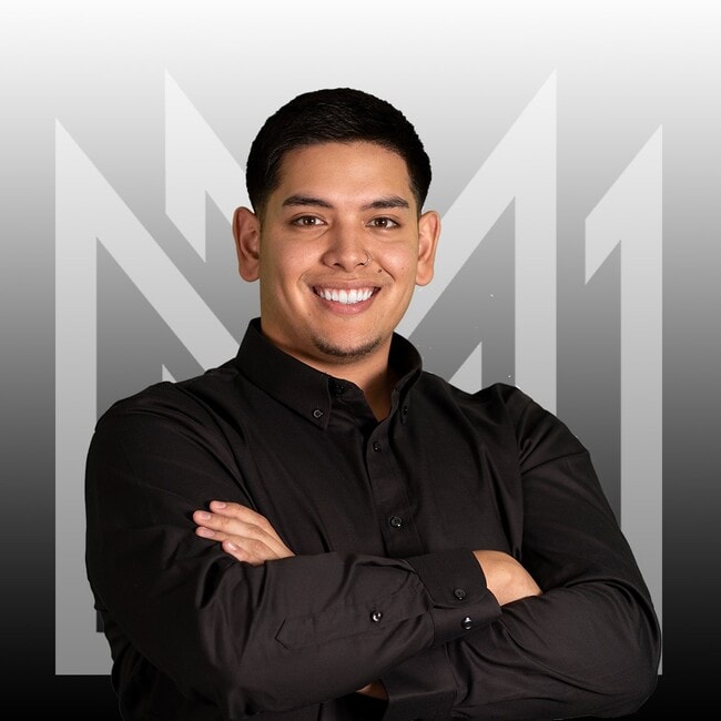 Agent Photo
