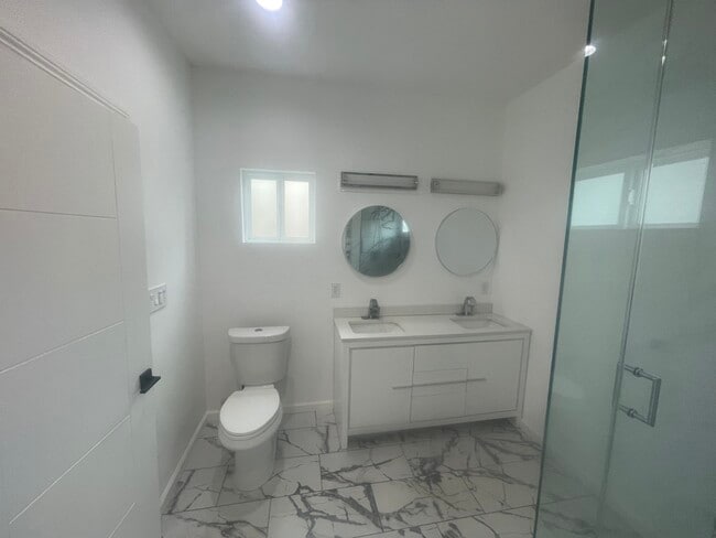 10863 Nettleton St, Los Angeles, CA 91352 - photo 7